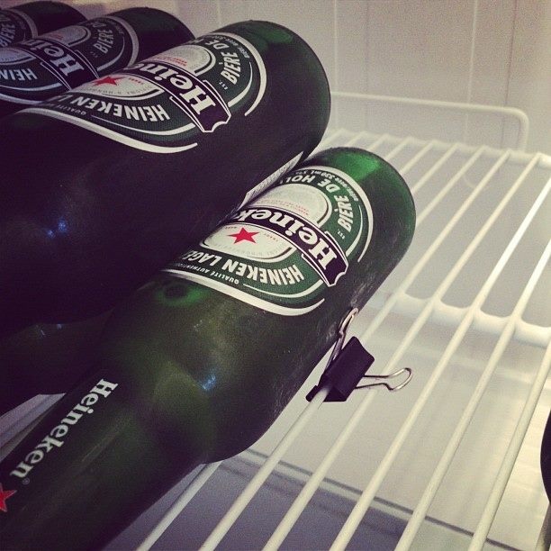 Mehr platz im Kühlschrank durch Klemmen